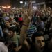 Gli egiziani tornano in piazza contro Al Sisi: fame, corruzione e fallimenti internazionali fanno esplodere la piazza