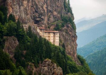 Tutte le chiese restaurate da Erdogan di cui nessuno scriverà