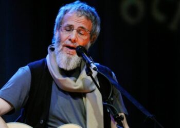 Yusuf Cat Stevens: ho capito che era giusto tornare a suonare la chitarra