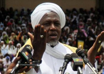 Mahmoud Dicko chiede un presidente civile per il Mali: chi è l’imam che guida l’opposizione