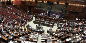 Referendum: voto no ad una manciata di deputati che ratificano le decisioni dei capi