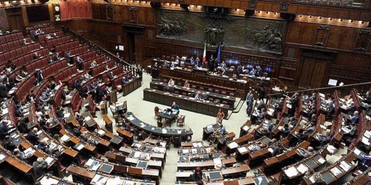 Referendum: voto no ad una manciata di deputati che ratificano le decisioni dei capi