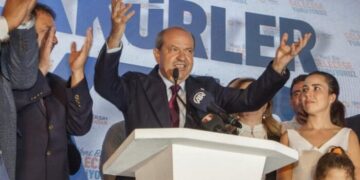 Nella Cipro Turca a sorpresa vince Tatar, il candidato di Ankara