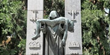 Il 20 ottobre del 1944 un raid americano uccise 164 bambini a Milano, la strage dei piccoli martiri di Gorla