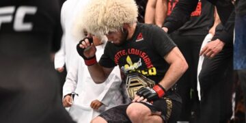 Khabib si ritira imbattuto: me l’ha chiesto mia madre, Dio mi ha dato tutto
