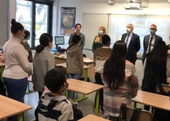 Francia: 4 bambini musulmani di 10 anni detenuti dopo un dibattito a scuola su Paty e vignette blasfeme