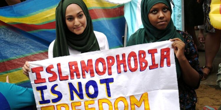 La guerra di Macron ai musulmani crea tensioni anche coi partner occidentali