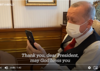 Erdogan chiama i due eroi turchi di Vienna: Sono orgoglioso di voi