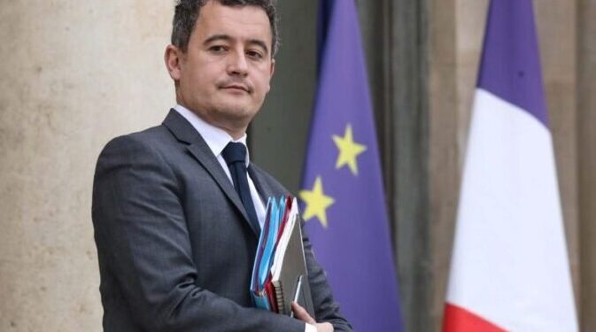 Nuova legge in Francia vuole vietare la preghiera sul lavoro