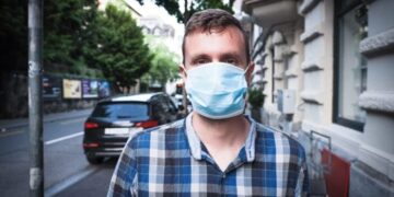 Ritratti pestiferi: Quello sguardo triste sopra la mascherina