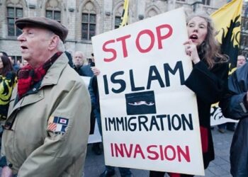 C’è gente che vorrebbe una guerra atomica contro due miliardi di musulmani