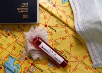 Il virus si può curare senza fermare il mondo