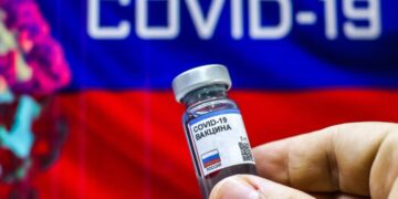 Mentre paghiamo Pfizer per umiliarci la Russia ha un vaccino pubblico come asset strategico