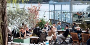 No, il modello svedese senza lockdown non ha fallito