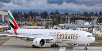 Pilota rifiuta di volare in Israele, Emirates lo sospende