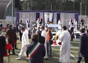 L’invocazione islamica prima della sepoltura di Luca Attanasio