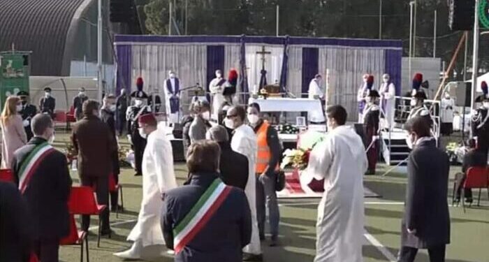 L’invocazione islamica prima della sepoltura di Luca Attanasio