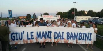 Bambini di Bibbiano: 25 rinvii a giudizio per Foti e gli altri