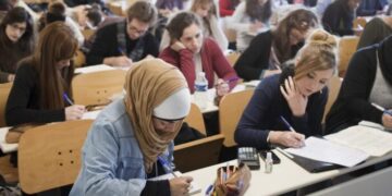 Francia: professore sanzionato per aver spostato un esame per il Ramadan