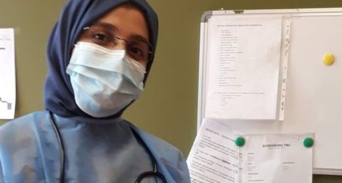 Youssra la studentessa di medicina a tirocinio dove curarono suo padre