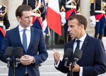 Francia e Austria stanno combattendo una guerra contro i musulmani?