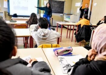 Maiale e ora di religione per Haroun: quando l'”interesse del minore” nasconde la cultura dominante