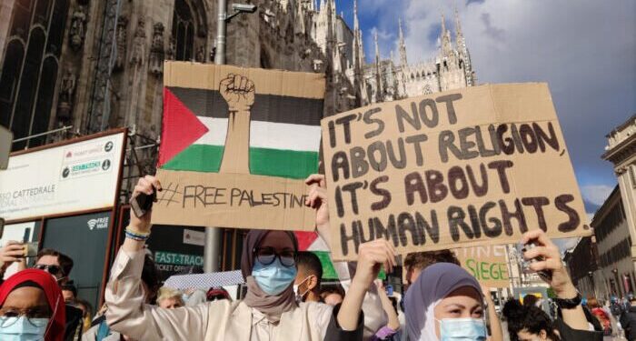 Bologna, Firenze, Napoli, Trento, Imperia e tante altre città in piazza per la Palestina