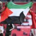 Pogba e Diallo all’Old Trafford con la bandiera palestinese