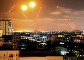 Gaza aerei israeliani sganciano 500 missili: 119 morti e 830 feriti