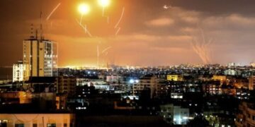 Gaza aerei israeliani sganciano 500 missili: 119 morti e 830 feriti