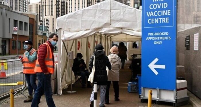 In UK efficacia del vaccino negli over 50 cala al 17%, lo dice il Ministero della Salute