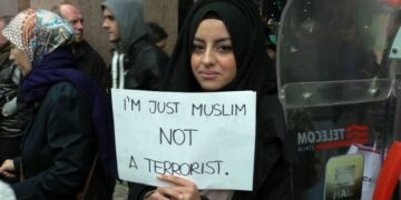 Fundraising del Progetto UCOII sull’Islamofobia, come contribuire