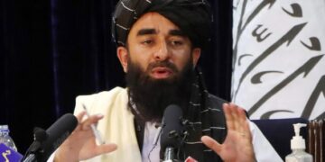 Tutto quello che han detto i Talebani nella prima conferenza stampa