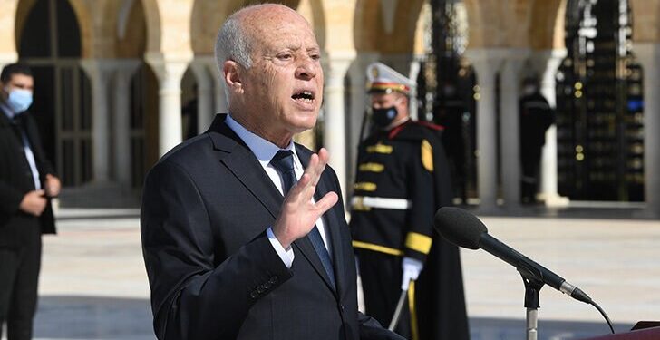 Tunisia: Kais Saied dalla legittimità costituzionale al potere carismatico