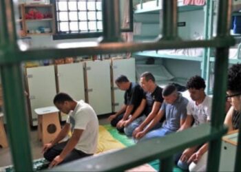 CoranoGratis dona 250 copie della traduzione alle carceri italiane