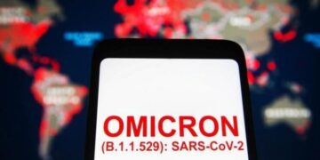 Torna la paura (indotta) del virus assieme alle strategie fallimentari per contenerlo