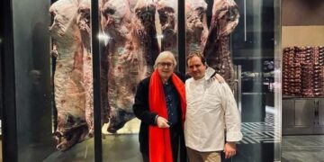 Mamma li talebani: Sgarbi e il guano vegano