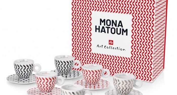 Mona Hatoum fima con una kefiah la nuova collezione Illy Caffè