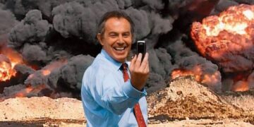 Tony Blair nominato Cavaliere ma il mondo non ci sta, un milione di firme contro