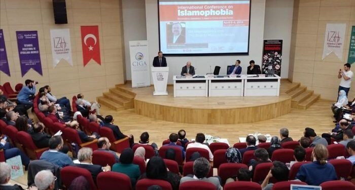 Conferenza internazionale sull’Islamofobia a Istanbul: per alcuni paesi è una politica di Stato