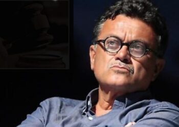 Nel suo La Cappa Veneziani racconta l’oppressione progressista