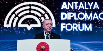 Cos’ha detto Erdogan ad Antalya sulla guerra in Ucraina