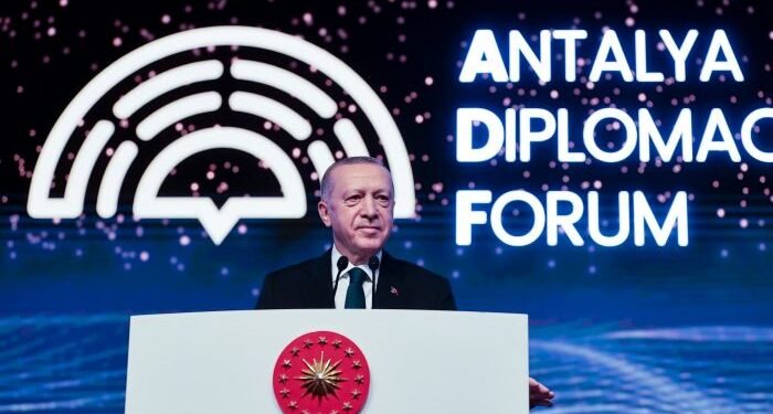 Cos’ha detto Erdogan ad Antalya sulla guerra in Ucraina