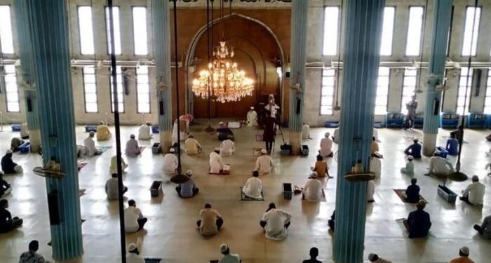 L’UCOII chiede al ministero la fine del distanziamento in moschea