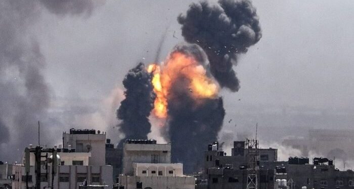Dopo l’attacco ad Al Aqsa Israele bombarda Gaza