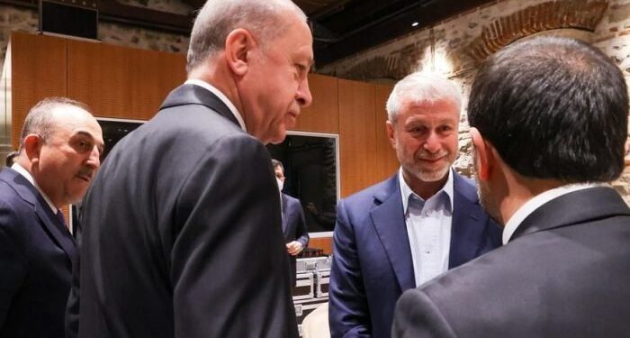 Ucraina: è la Turchia a negoziare, gli USA han perso la leadership