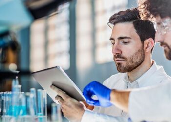 La ricerca scientifica indipendente smonta la propaganda sul vaccino covid