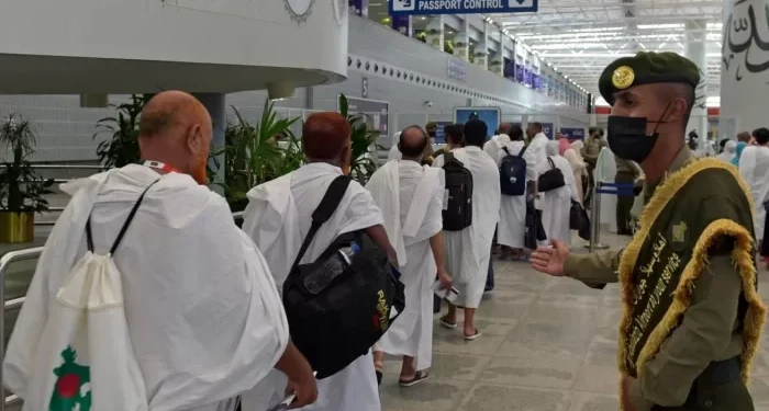 Dai Sauditi nuove regole per il Hajj: pellegrini europei nel caos