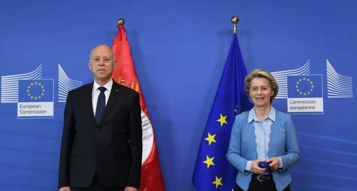 Golpe referendario in Tunisia: non abbiamo più democrazia da esportare