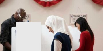 I musulmani italiani di fronte al voto: La Luce lancia un sondaggio nazionale